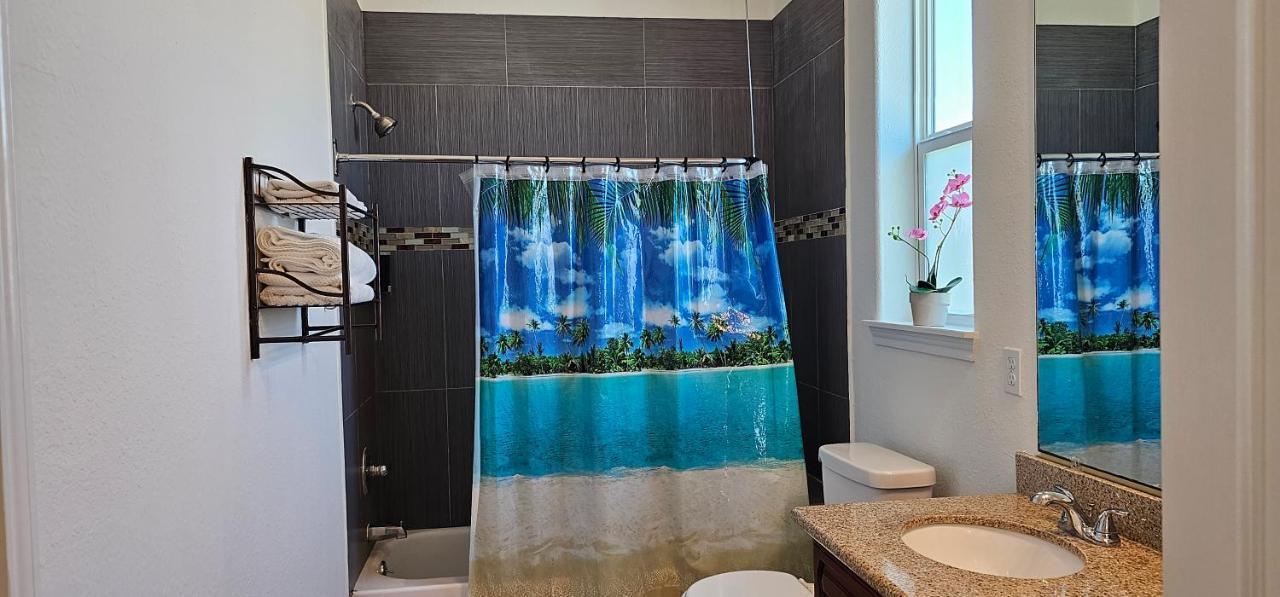 Private Beach -- Away From The Crowds - Ocean Views -Short Drive To Moody Gardens, Schlitter Bahn, Pleasure Pier Galveston Eksteriør bilde